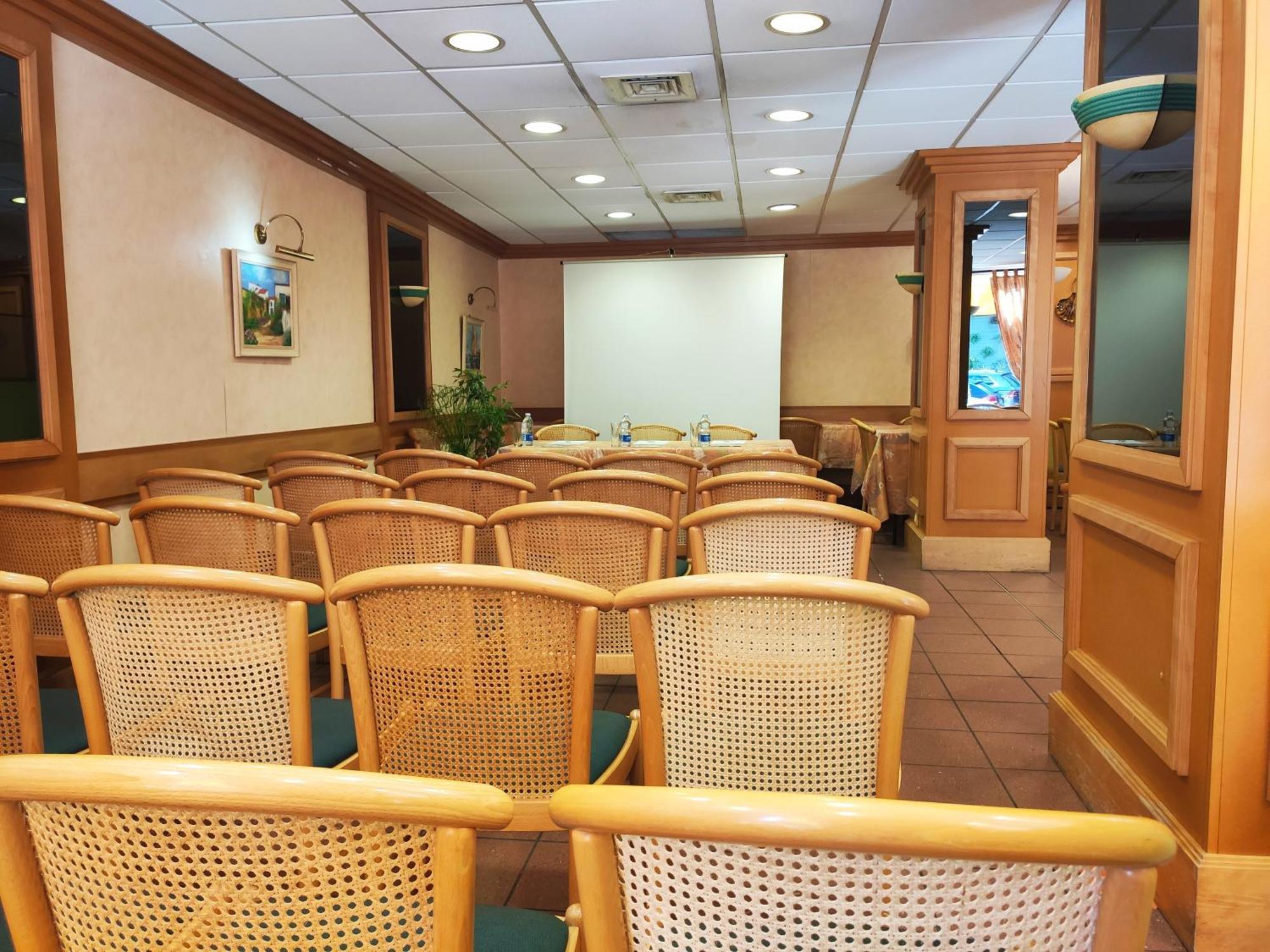 Hotel Compostelle Лурд Екстер'єр фото