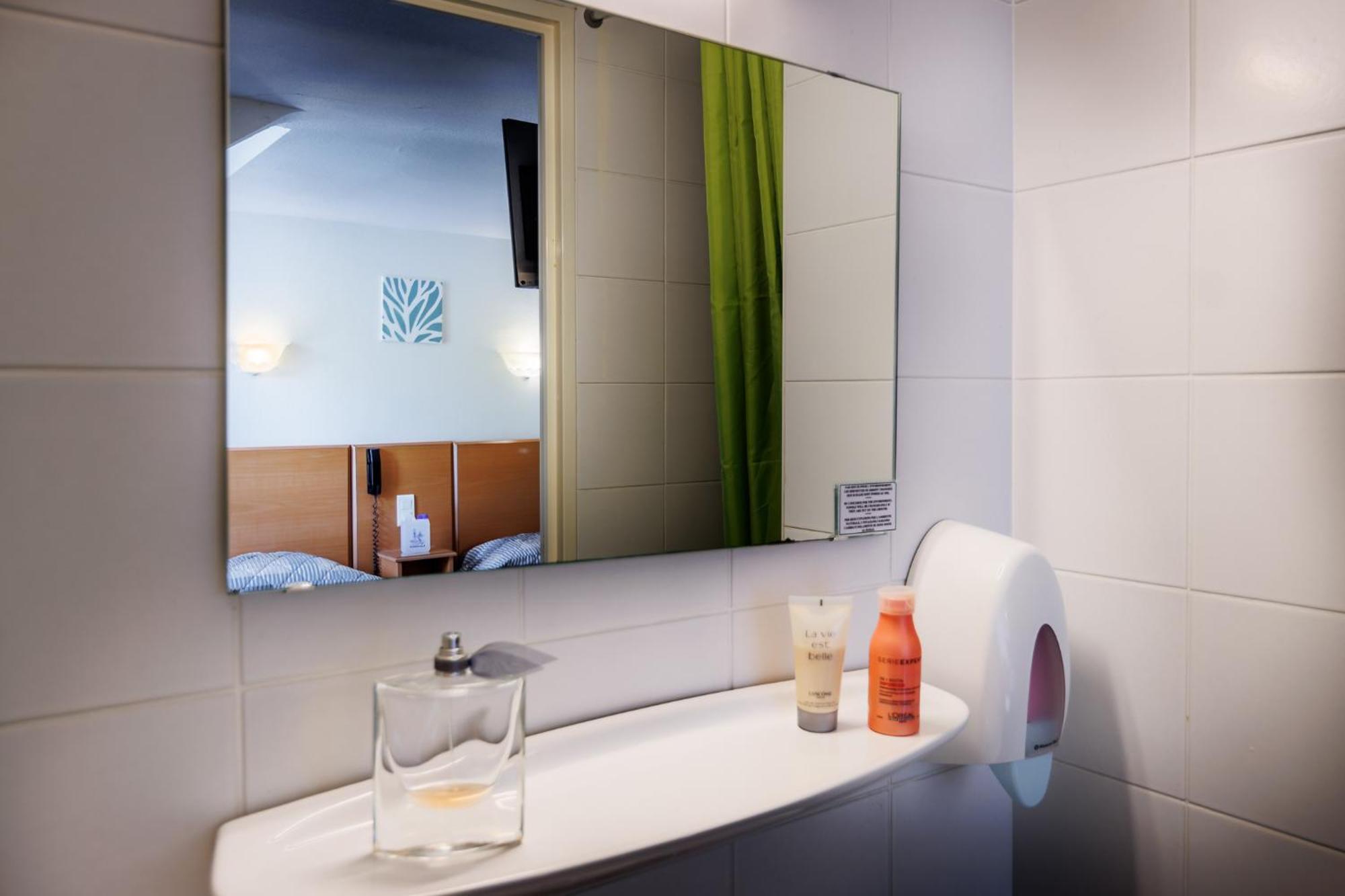 Hotel Compostelle Лурд Екстер'єр фото